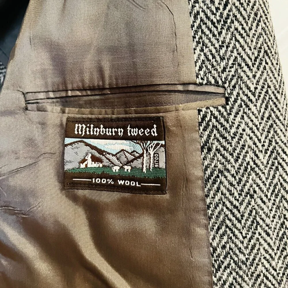 MILNBURN TWEED Vintage Mens Blazer Sport Coat Two Button Jacket 44 R Gray Suits